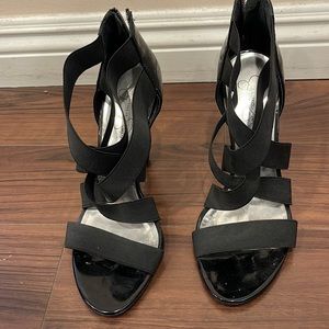 Sexy black straps shoe with back zipper